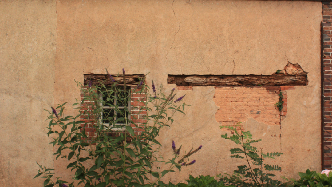 Comment vendre un bien immobilier nécessitant beaucoup de travaux ? Analyse et solutions avec Squarimo